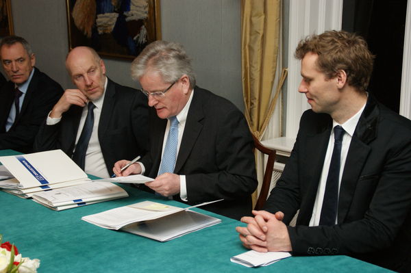 The Icelandic oil adventure has begun