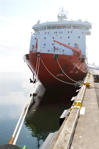 Chinese merchant ship crosses Arctic